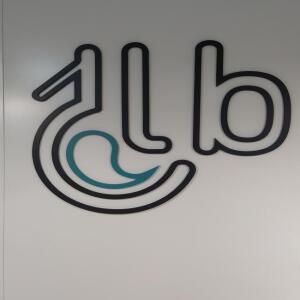 Montaje de rótulos para locales comerciales